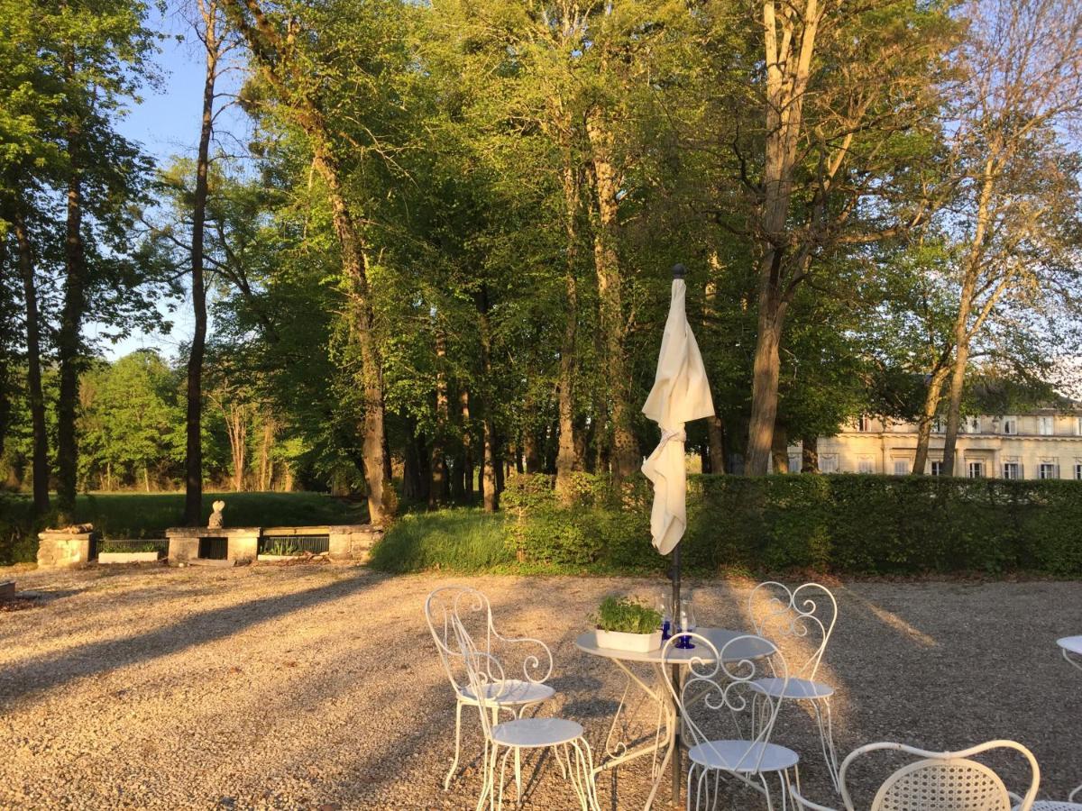 Le Chateau De Bressey & Son Orangerie Екстериор снимка
