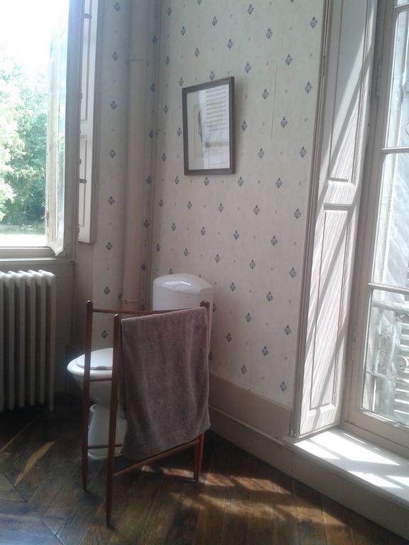 Le Chateau De Bressey & Son Orangerie Стая снимка