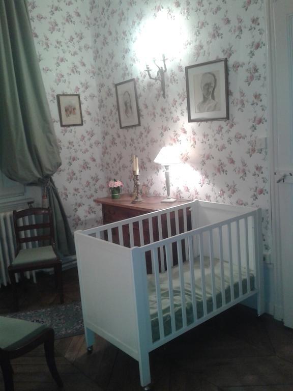 Le Chateau De Bressey & Son Orangerie Стая снимка